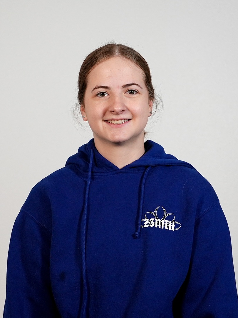 Lube Technician Hope Hanson in Service at Eide Kia Mandan